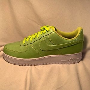 Nike Air Force 1 LV8 UV Volt Cyber Neon - Size 10